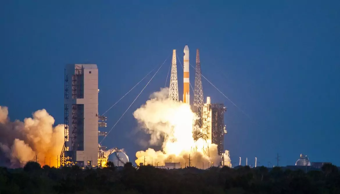 Delta IV ULA launch ksc cape canaveral july 2015 space rocket lift-off
