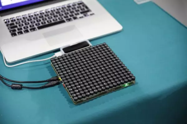 Ultrahaptics: Ultrasound Forcefield Lets You Feel Without Touching