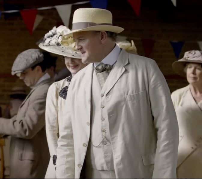 lord grantham summer suit