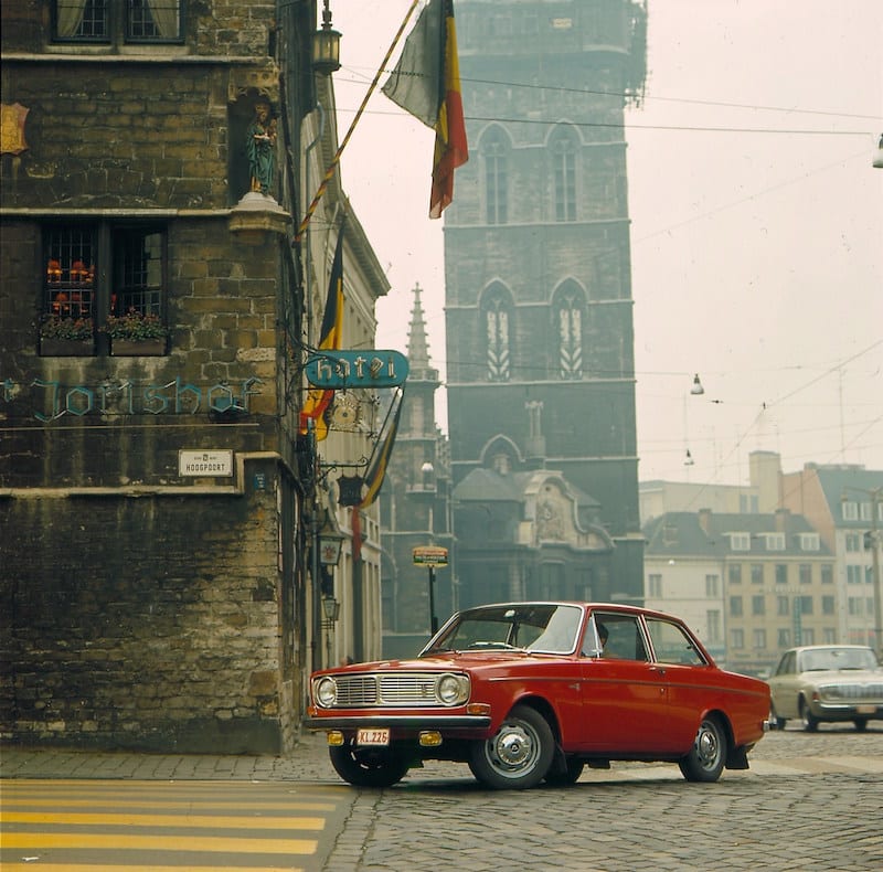 Volvo 142