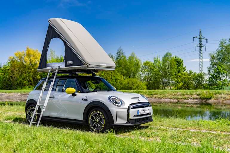 mini cooper elbil camping sommar 2021