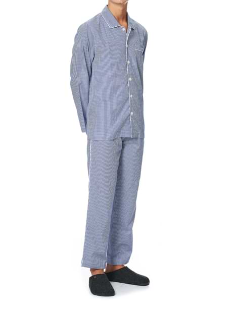 stilren klassisk pyjamas