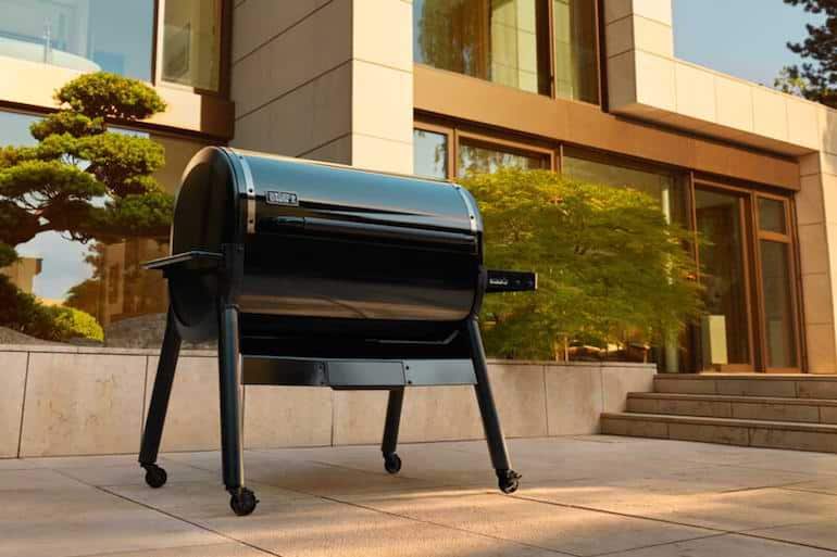 Nya SMOKEFIRE Wood Fired Pellet Grill, STEALTH Edition