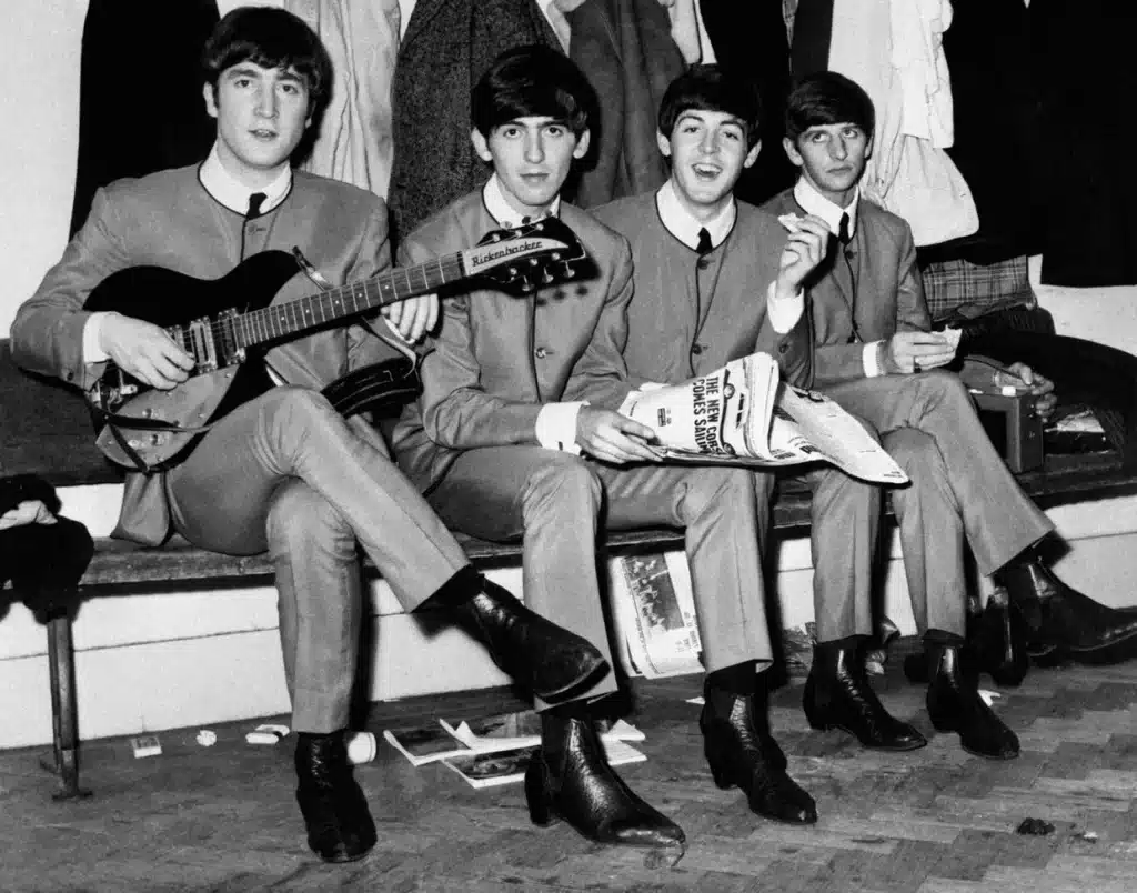 beatles i Chelsea boots med hög klack