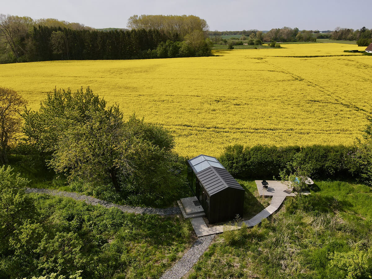 Where to escape into nature near Lolland: Glashytterne's private glass hut
