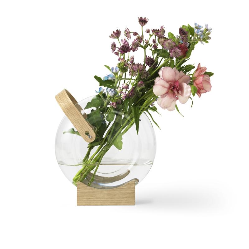 Mater vase by Eva Harlou