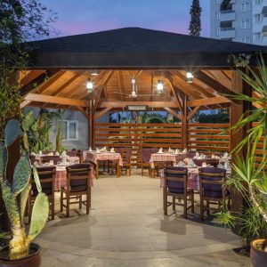 4.5* Wyndham Garden Lara | Turkije