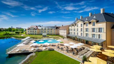 Disneyland Paris per auto - Staycity Aparthotels near Disneyland Paris