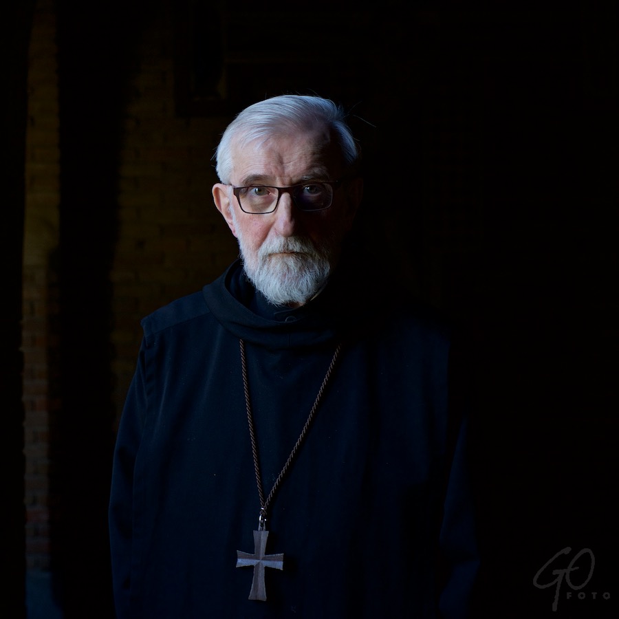 Abt Gerard Mathijsen Egmond-Binnen voor Fotobond