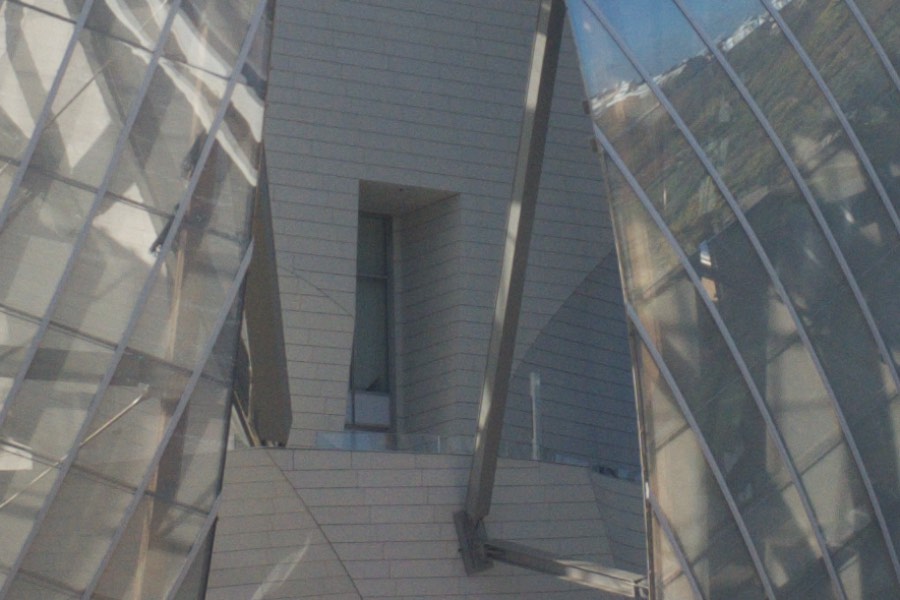 Vuitton-iPhone-detail-©Gerard-Oonk