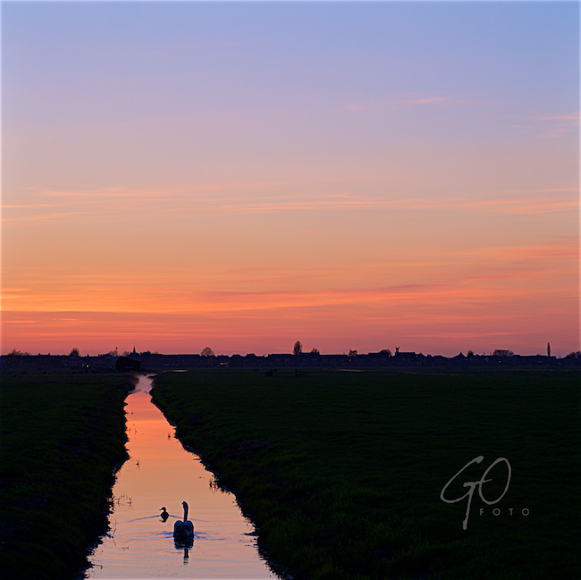 Dagfoto 105-2010 Avondrood