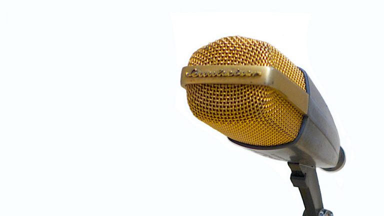 Goudkleurige Sennheiser microfoon