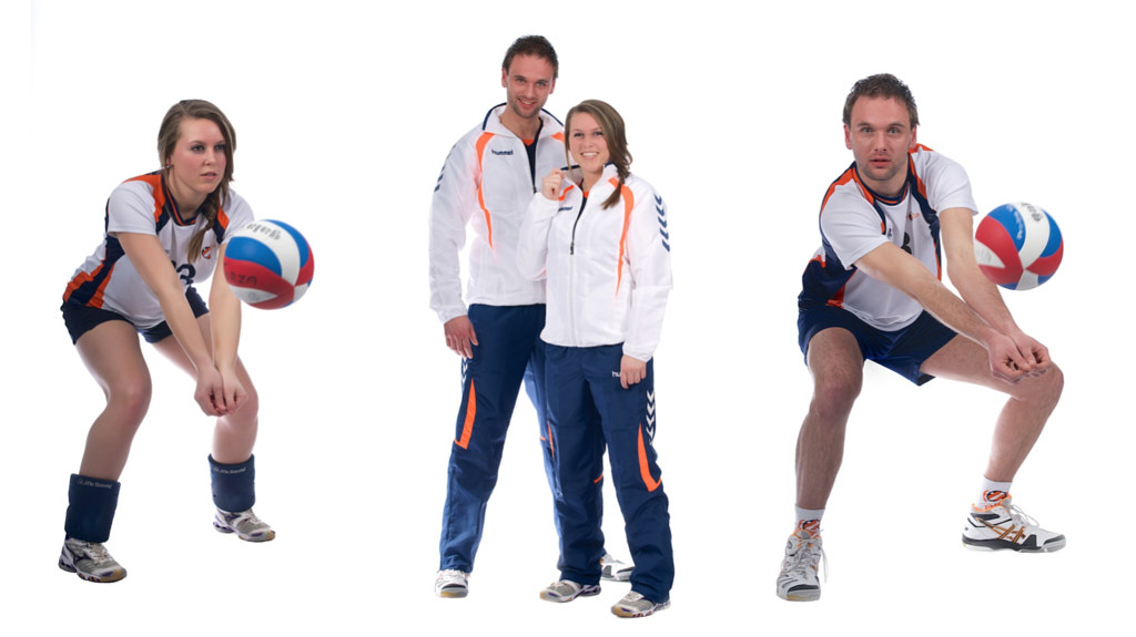 Jongen en meisje in nieuwe volleybalkleding