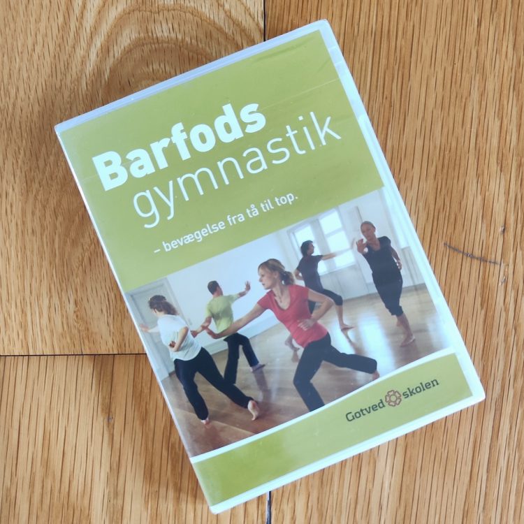 Dvd: "Barfodsgymnastik" med Søren Ekman og Henriette Bolt.
