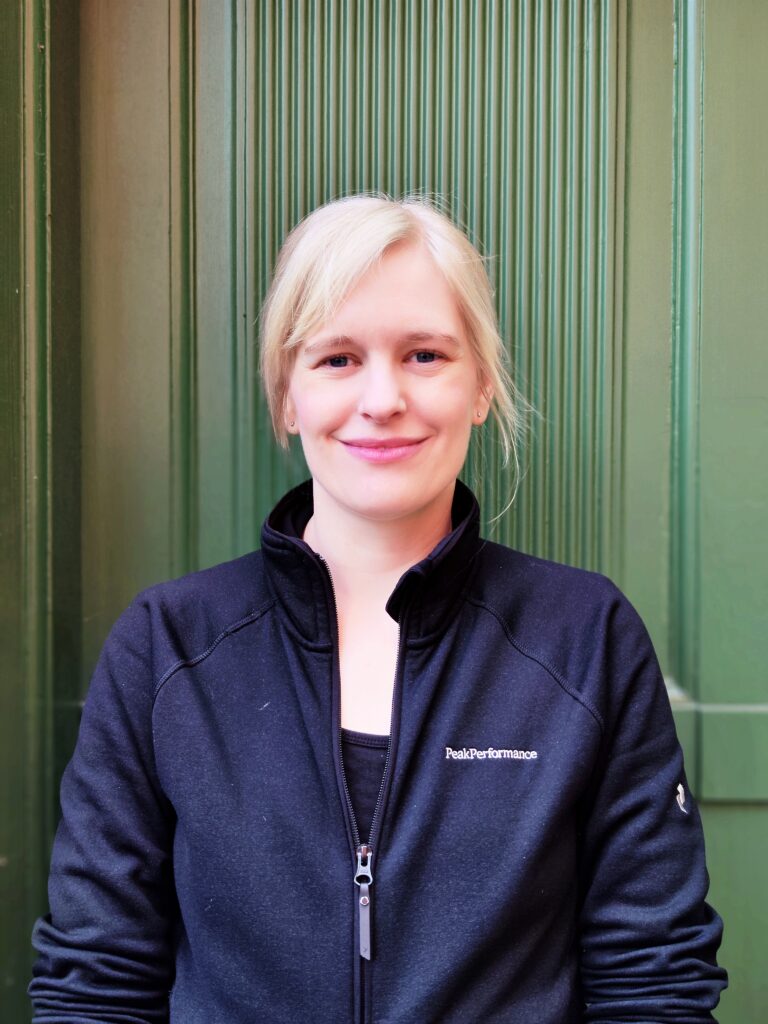 Mette Pedersen, underviser i gotvedgymnastik.