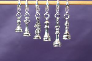 chess_set_crochet_hanging_scaled