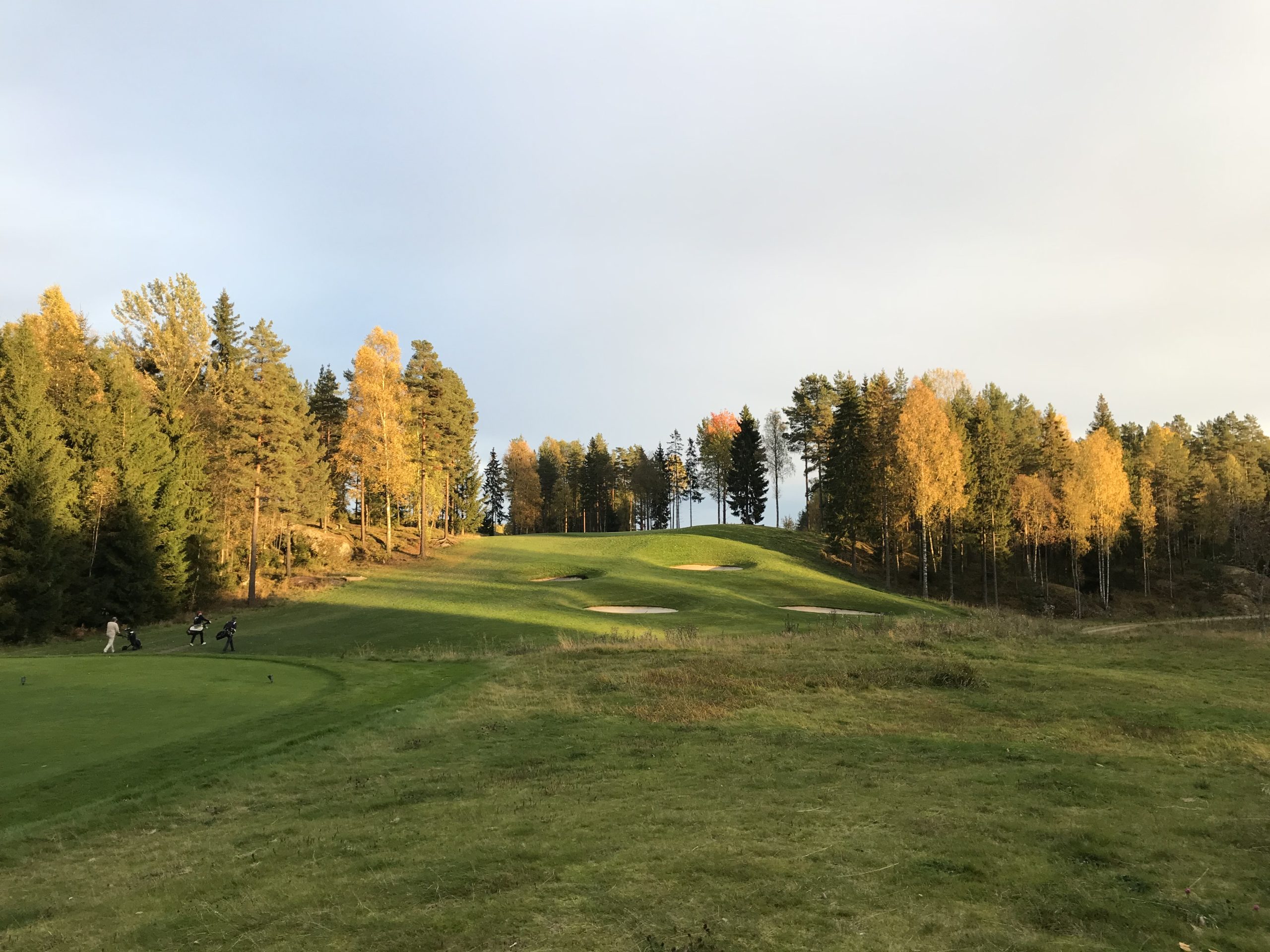 Høstforhold og senere åpningstider på banen.
