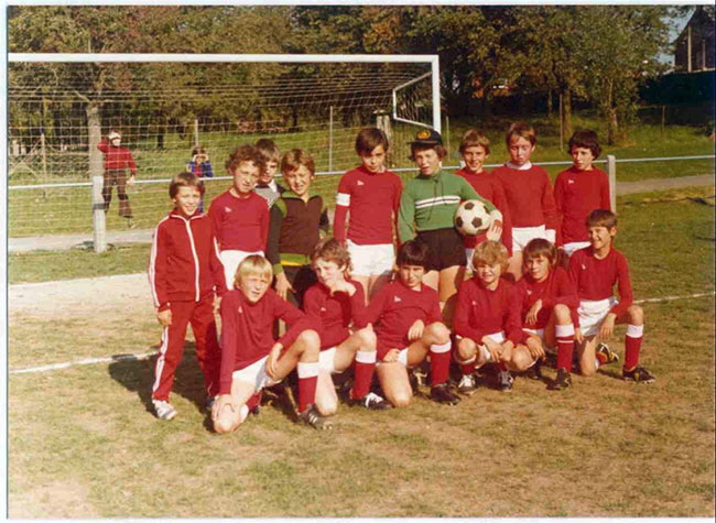 Jeugdvoetbal-Opheers-1976-1977.