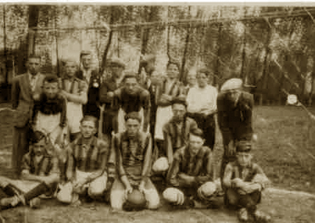 Voetbalclub Redstar union omstreeks 1940