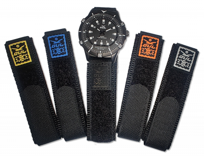 GUL no.1 black with 5 straps different logo's