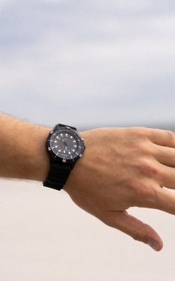 Alternative view of No.1 IPB Powered by Light 42mm Black, Black Green silicone