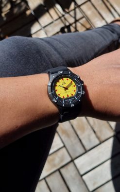 Alternative view of No.2 IPB 36mm Black/Yellow Black silicone strap