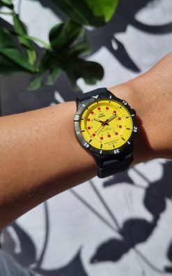 Alternative view of No.2 IPB 36mm All Yellow Black silicone strap