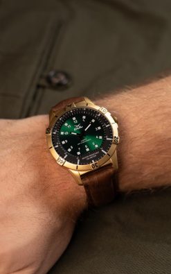 Alternative view of No.1 IPG 42mm Green, Black Brown Leather