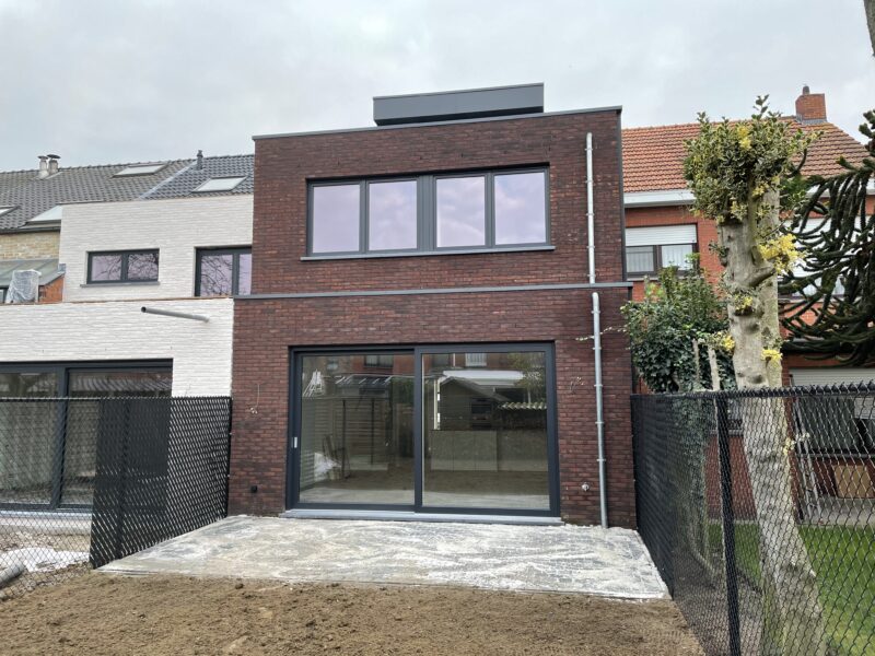 Ruime nieuwbouw rijwoning