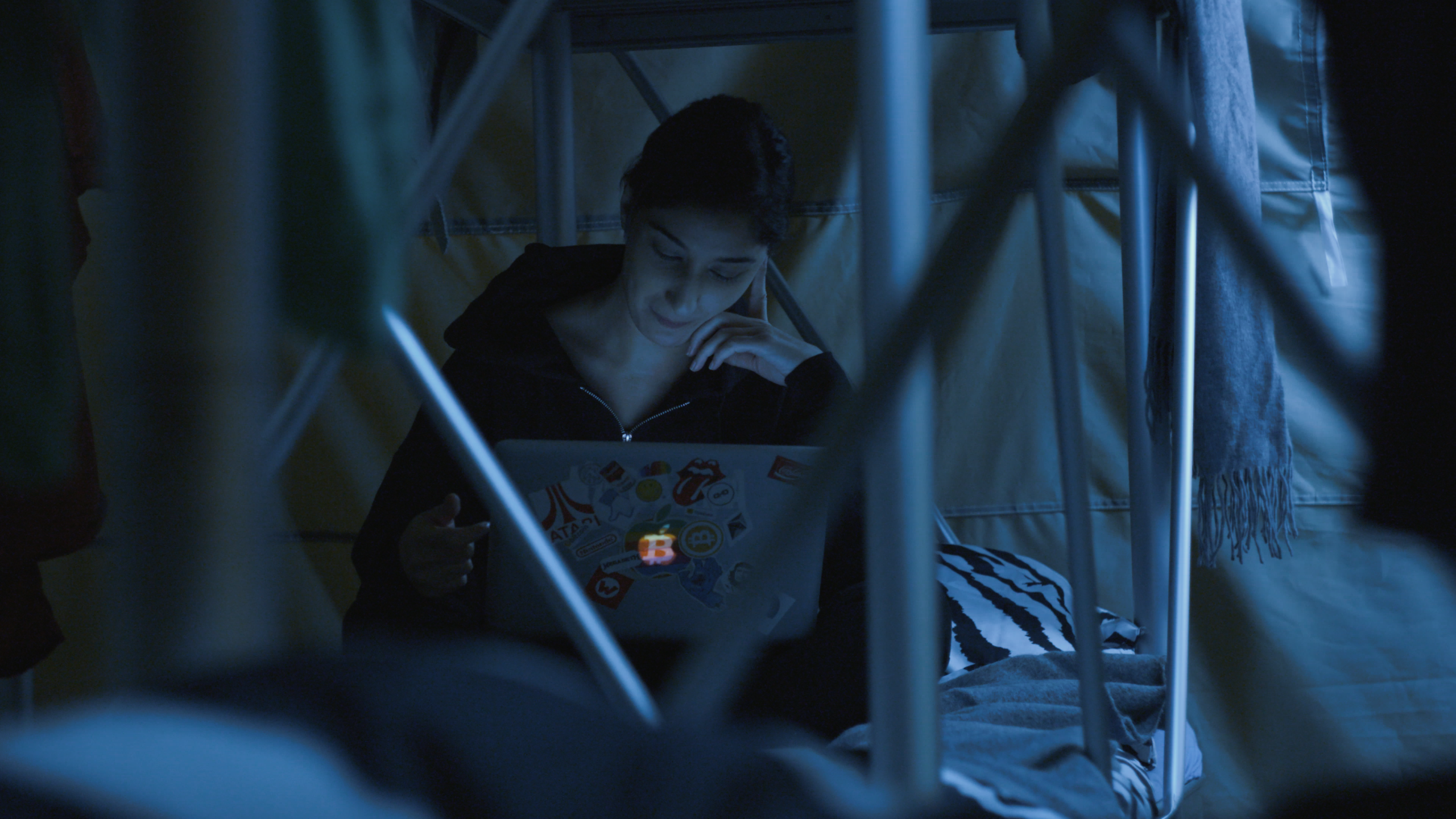 COT_still08