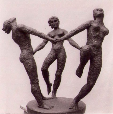 Dansende vrouwen, brons, 1962, ANWB Den Haag, 60 cm