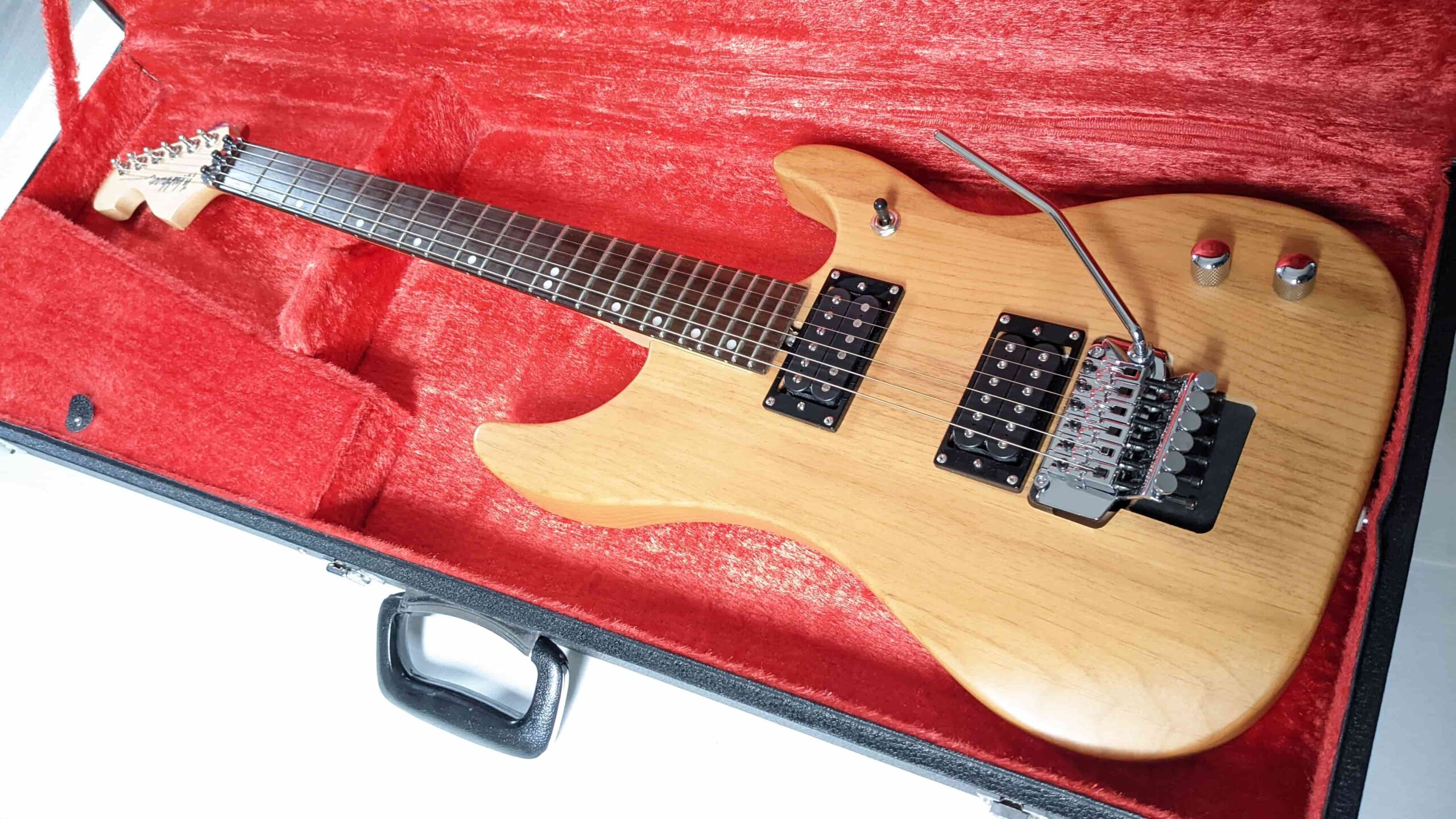 ギター Washburn N2 Washburn N2 - Harry Guitars