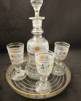 Four-glass schnapps