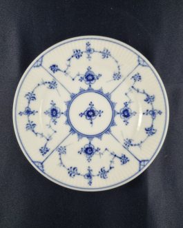 Musselmalet fluted plate # 300