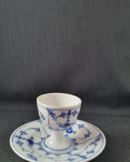 Musselmalet Riflet eggcup with fixed saucer #117