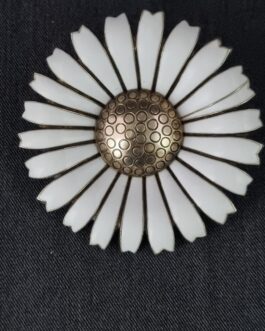 Large daisy brooch