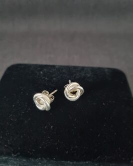 A pair of earrings