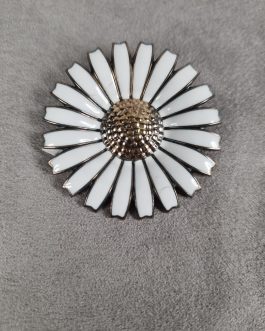 Georg Jensen daisy brooch/pendant