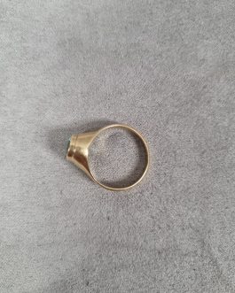 14 carat gold ring