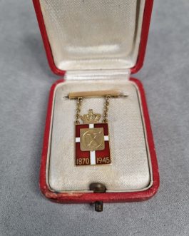 King's mark 1870 - 1945 of 14 carat gold