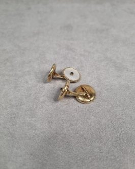 A pair of 14 carat gold cufflinks