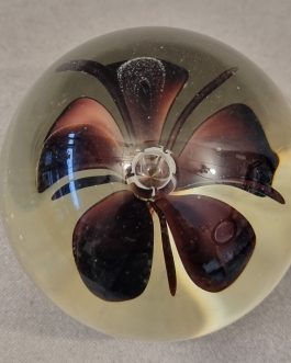 Glass paperweight