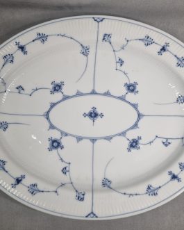 Blue Fluted Plain round dish #100
