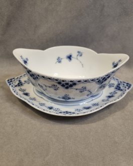 Blue Fluted Blue Fluted Half Lace sauce pot #587