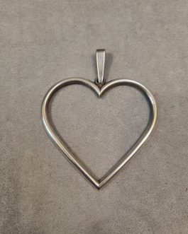 Heart pendant