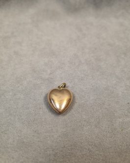 Gold-plated heart pendant