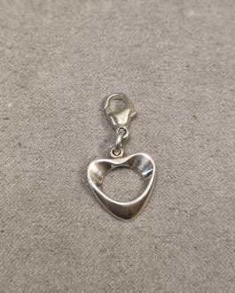 Henning Koppel for Georg Jensen Silversmiths: Heart pendant/charm