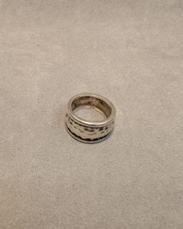 Rustik ring af sterlingsølv