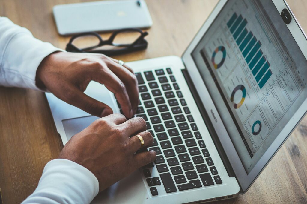 L'étude scientifique distingue 4 axes pour évaluer l'efficacité d'une technologie numérique et mobile dans le changement de comportement positif d'un patient.