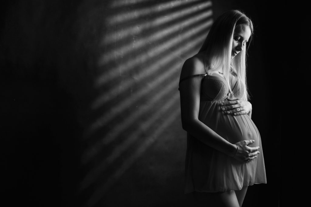 Graviditetsfotografering hos HenriksFoto.Com